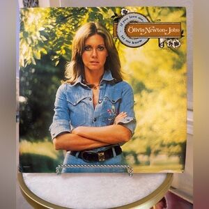 Olivia Newton-John – If You Love Me, Let Me Know
Vintage 1974 MCA Records